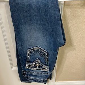 Vigoss; W30, L33; medium stone wash